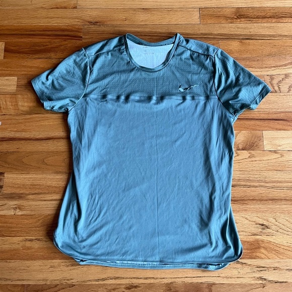 NIKE Dri Fit Green Short Sleeve Running Shirt M - Picture 1 of 4